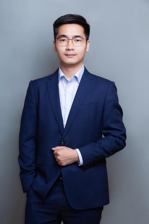 彭瑛 导演 & 创意总监